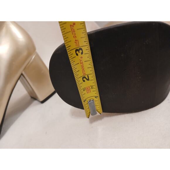 Gold GOGO Boots Wide Calves Sz 8 Block Heels Zipper Round Toe Rain Barbiecore